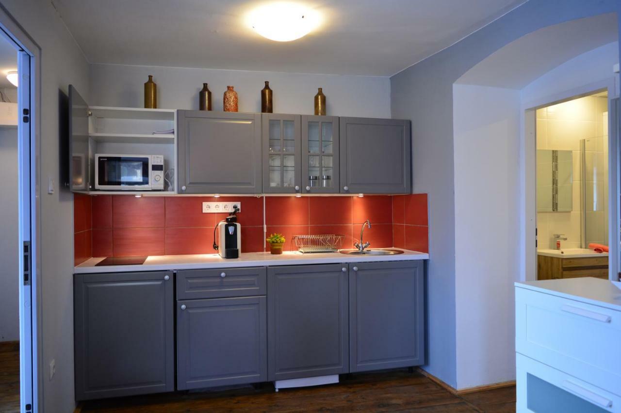 Foter Apartmanhaz เซนเทนแดร ภายนอก รูปภาพ